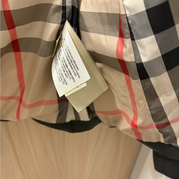 Sold ‼️Burberry Puffer Jacket - Picture 3 of 8